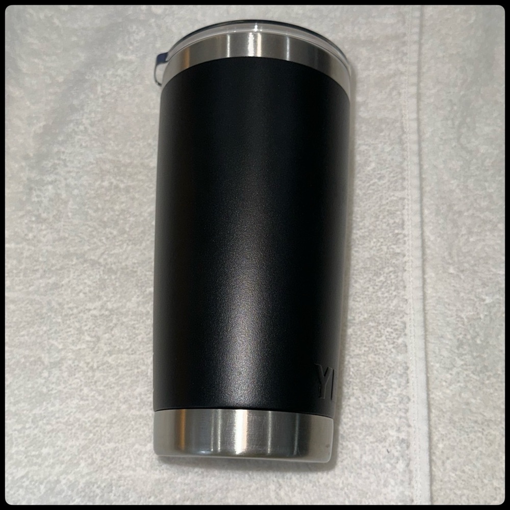 π₯π§YETI Black Stainless Steel 20oz Tumbler with Lid. One Owner. A- condition. ππΌ - Picture 2 of 16